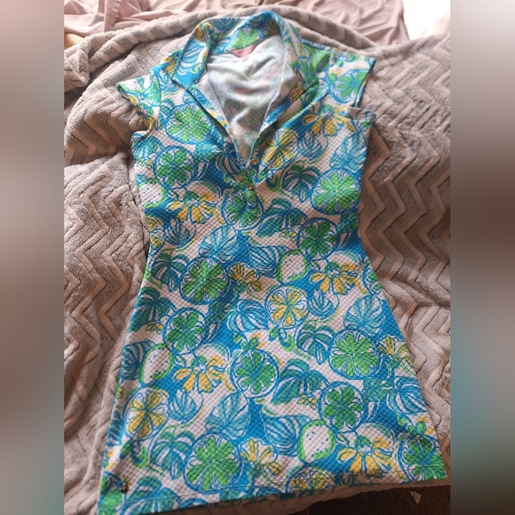 Lilly Pulitzer Dresses & Skirts - Lily Pulitzer Floral Dress!